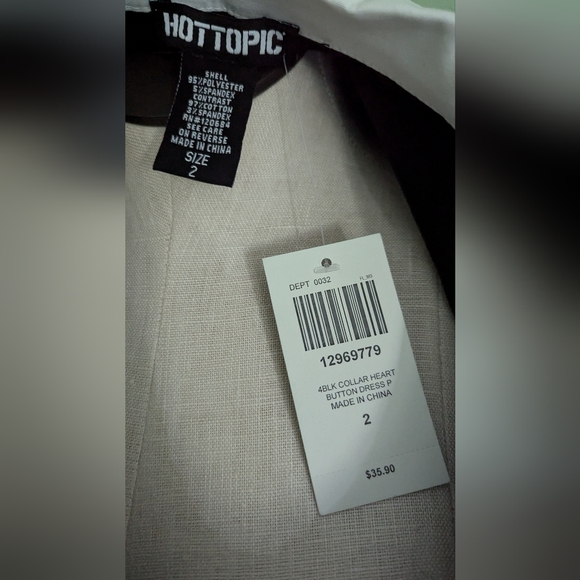 Lace Collar Black Dress - Picture 6 of 7